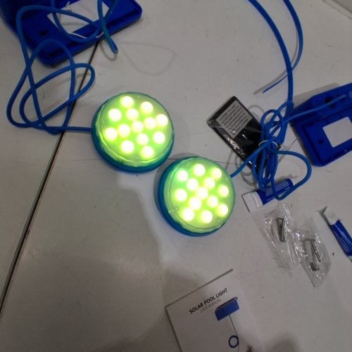 2PK QUNTIS UNDERWATER SOLAR POOL LIGHTS CHANGING LIGHT WITH 16 LIGHT COLOR, IP68 WATERPROOF BATHTUB LIGHT WITH TIMER FUNCTION AND REMOTE - BLUE image 2
