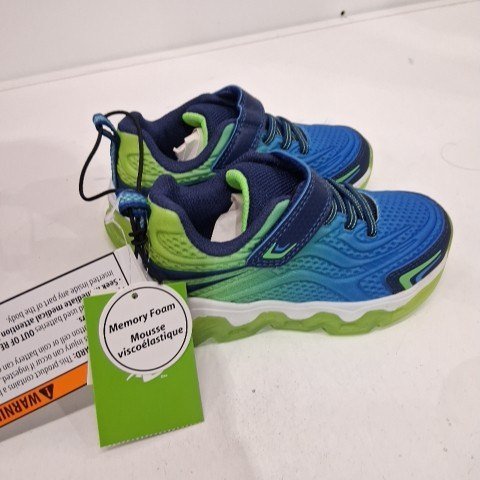 BOY'S ATHLETIC WORKS SHOES LIGHT - UP - SIZE 9 - GREEN/NAVY image 2