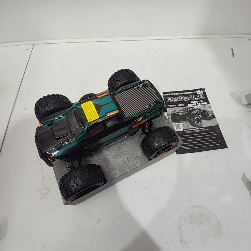 HAIBOXING RC TRUCK - 1:16 SCALE 2.4GHZ REMOTE CONTROL 4X4 OFF-ROAD TRUCK - 36KM/H MAX SPEED image 2