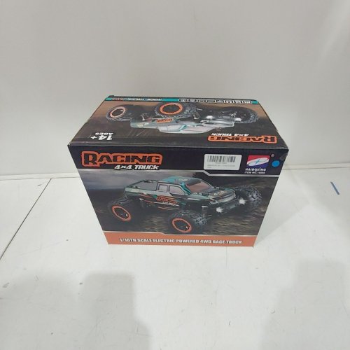 HAIBOXING RC TRUCK - 1:16 SCALE 2.4GHZ REMOTE CONTROL 4X4 OFF-ROAD TRUCK - 36KM/H MAX SPEED image 4