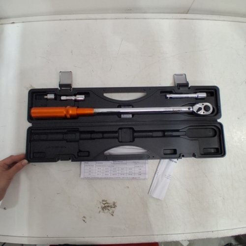 VEVOR TORQUE WRENCH DRIVE CLICK TORQUE WRENCH - 1/2" 25-250FT.LB - (MODEL: 18250FTLB ) image 2
