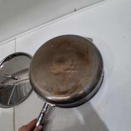ALL-CLAD D3 3QT STAINLESS STEEL TRI-PLY BONDED SAUTE PAN WITH LID (MODEL: 4403) image 4