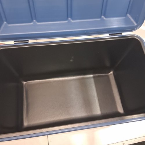 COLEMAN CHILLER SERIES TEMPLOCK INSULATED PORTABLE COOLER WITH HANDLES - 48QT - NAVY (MODEL: 2226955) image 3