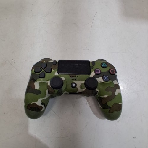 DUALSHOCK 4 GREEN CAMOUFLAGE CONTROLLER - PLAYSTATION 4 GREEN CAMOUFLAGE EDITION image 3