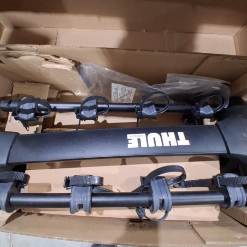 THULE APEX XT 4 BIKE HITCH RACK - BLACK (MODEL: 9025XT) image 5