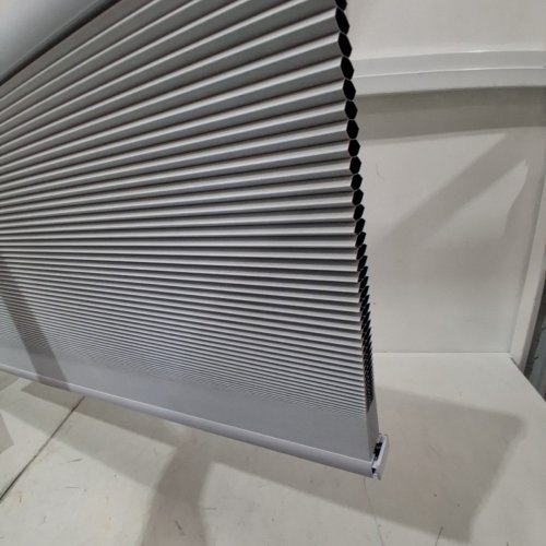 HOTSOON NO DRILL BLACKOUT CELLULAR SHADES/BLINDS - 33" X 64" - WHITE image 5