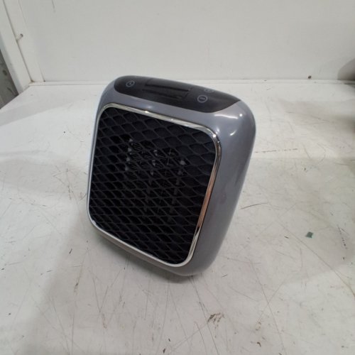 HANDY HEATER TURBO 800 WALL OUTLET SPACE HEATER WITH TIMER AND DIGITAL DISPLAY - 60°F TO 90°F - SILVER/BLACK image 3