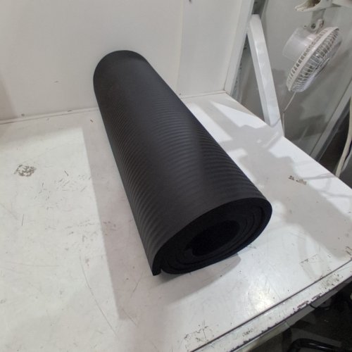 AMAZON BASICS EXTRA THICK EXERCISE/YOGA MAT - 74" X 24" X 1/2" - BLACK image 2