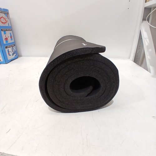 AMAZON BASICS YOGA/EXCERSISE MAT - 74'' X 24'' - BLACK image 3