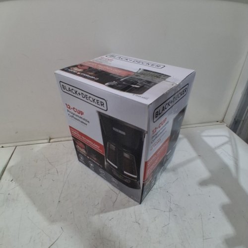 BLACK AND DECKER 12-CUP COFFEE MAKER WITH VORTEX TECHNOLOGY - BLACK (MODEL: CM1110BC) image 4