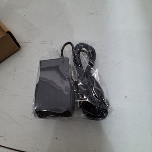 POWER ADAPTER FOR HEATED GLOVES, SOCKS OR KNEE BRACES 240V, 50/60HZ, 8.4V - BLACK image 2