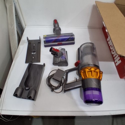 DYSON V15 DETECT PLUS CORDLESS MULTI-PURPOSE VACUUM CLEANER WITH ATTACHMENTS - GREY (MODEL: SV47) image 4