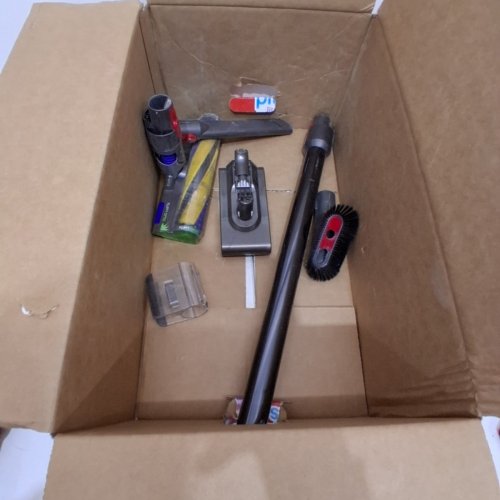 DYSON V15 DETECT PLUS CORDLESS MULTI-PURPOSE VACUUM CLEANER WITH ATTACHMENTS - GREY (MODEL: SV47) image 5