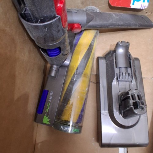 DYSON V15 DETECT PLUS CORDLESS MULTI-PURPOSE VACUUM CLEANER WITH ATTACHMENTS - GREY (MODEL: SV47) image 8
