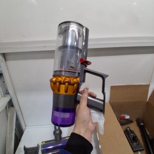 DYSON V15 DETECT PLUS CORDLESS MULTI-PURPOSE VACUUM CLEANER WITH ATTACHMENTS - GREY (MODEL: SV47) image 11
