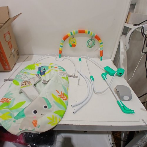 BRIGHT STARTS RAINFOREST VIBES VIBRATING BOUNCER WITH DETACHABLE TOY BAR image 2