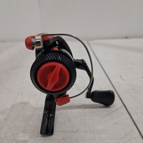 ZEBCO SPINNING FISHING REEL - AMBIDEXTROUS - 4.3:1 GEAR RATIO - BLACK/RED image 2
