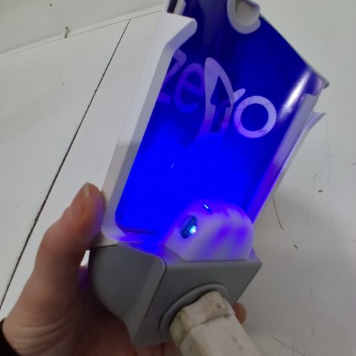 ZEVO PLUG-IN FLYING INSECT TRAP -WHITE image 2