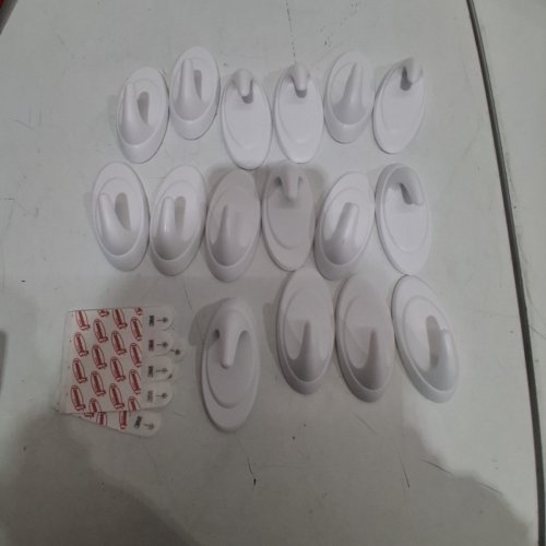 16PK 3M COMMAND UTILITY QUARTZ TERRACE HOOKS - HOLDS 3LBS EACH - WHITE (MODEL: 1704136) image 2