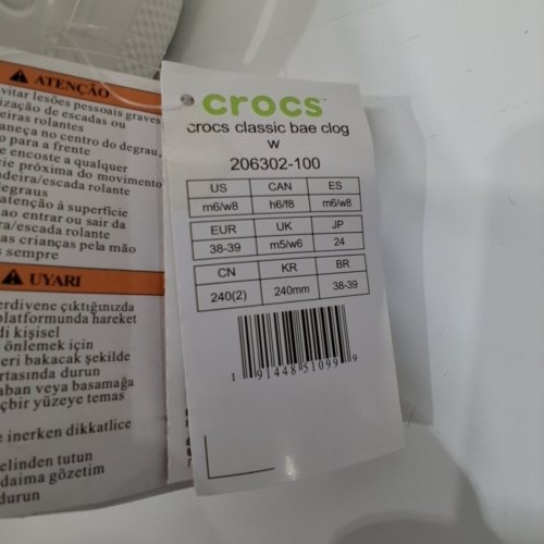 UNISEX CROCS CLASSIC CLOGS - MEN'S: 6 & WOMEN'S: 8 - WHITE image 2