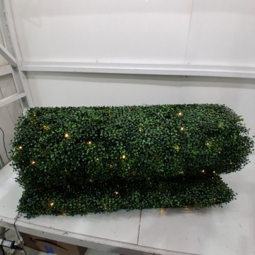 GOLDEN SELECT ARTIFICIAL FOLIAGE MESH-BACKED HEDGE WALL PANEL WITH LED LIGHTS - 6.4FT X 6.4FT image 5