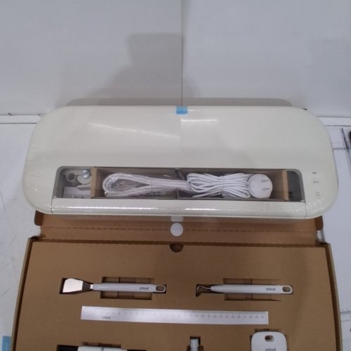 CRICUT 12" CUTTING MACHINE ESSENTIAL BUNDLE - CREAM (MODEL: EXPLORE 5) image 5