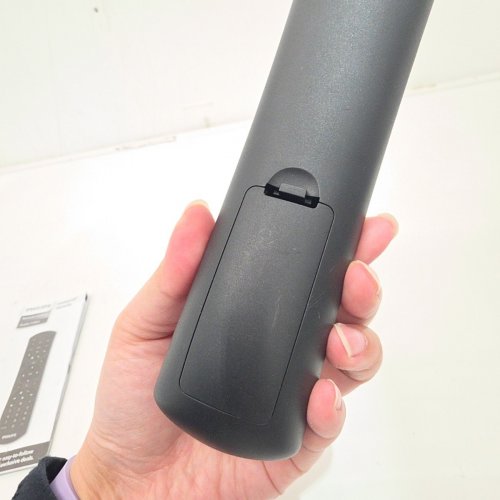 PHILIPS 3 DEVICE UNIVERSAL TV REMOTE - BLACK (MODEL: SRP4322B/27) image 3