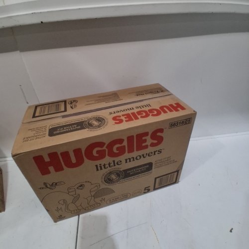 132PK HUGGIES LITTLE MOVERS DIAPERS - SIZE 5 (25-37LB) image 2