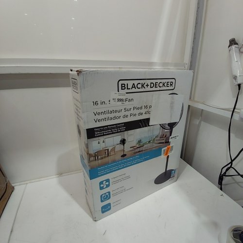 BLACK + DECKER STAND FAN WITH REMOTE - 16" DIAMETER - BLACK (MODEL: BFSR16B-01) image 4