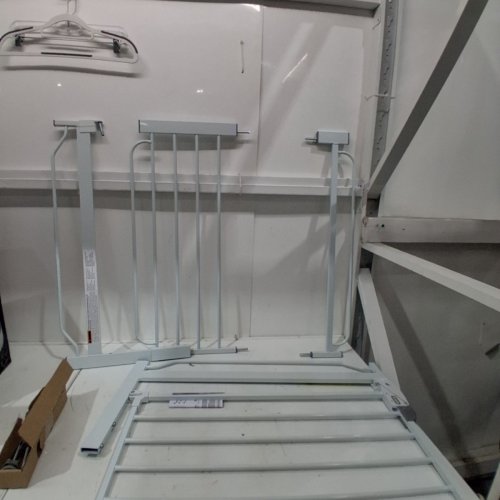 REGALO EASY STEP EXTRA WIDE METAL SAFETY GATE - 30" X 29"- 49" - WHITE (MODEL: 1164EWDS) image 2