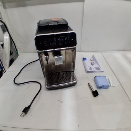 PHILIPS 3300 SERIES FULLY AUTOMATIC ESPRESSO MACHINE WITH BUILT-IN GRINDER & MILK FROTHER - BLACK CHROME (MODEL: EP3326/90) image 12