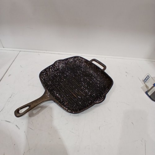 MAINSTAYS SQUARE CAST IRON FRYING PAN - 10" - BLACK image 2