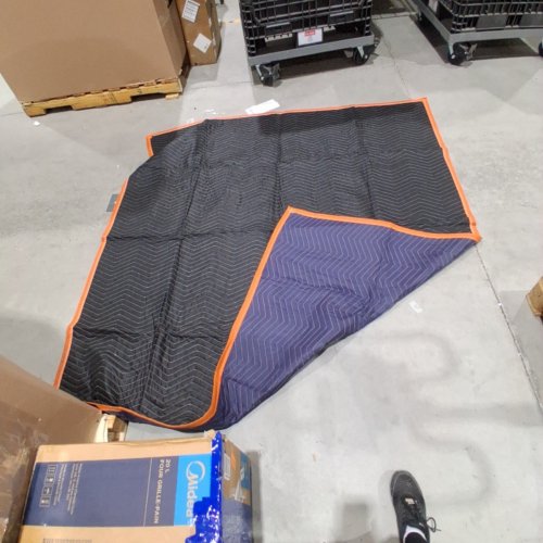 6PK VEVOR REVERSIBLE MOVING BLANKETS - 80" X 72" - NON-WOVEN & RECYCLED COTTON PACKING BLANKET -BLACK/ BLUE/ORANGE (MODEL: DCBYT80X72IN5J3EWV0) image 3
