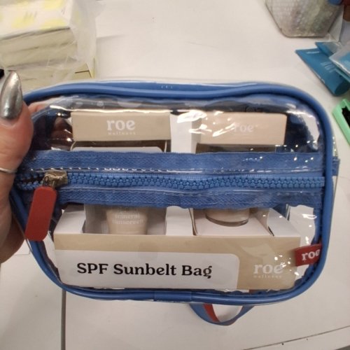 3PC ROE WELLNESS SPF SUNBELT BAG WITH SUNSCREEN & MINERAL POWDER- BLUE BAG image 3