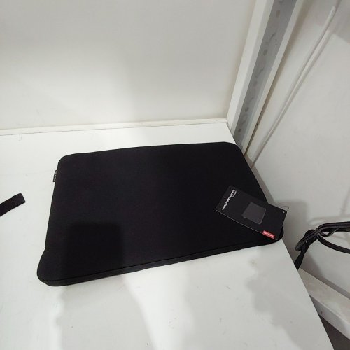 LENOVO LAPTOP SLEEVE - 15.6" - BLACK image 2