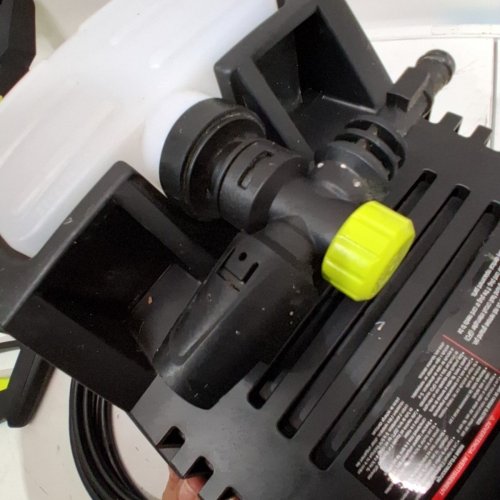 SUN JOE ELECTRIC PRESSURE WASHER - 1950 PSI, 1.6 GPM, 13 AMP - GREEN (MODEL: SPX2597) image 4