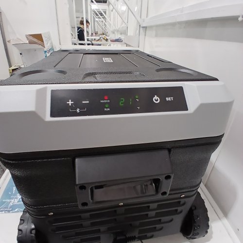 EUHOMY PORTABLE ELECTRIC REFRIGERATOR - 35L CAPACITY - BLACK (MODEL: CFB-35) image 2