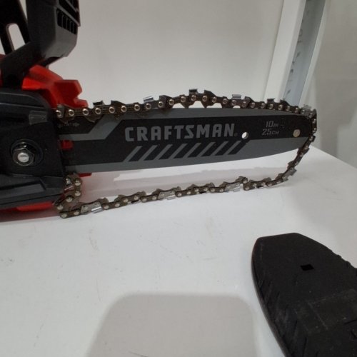 CRAFTSMAN V20* CORDLESS 10" CHAINSAW WITH RECHARGEABLE BATTERY AND CHARGER - RED/BLACK (MODEL: CMCCS610) image 3