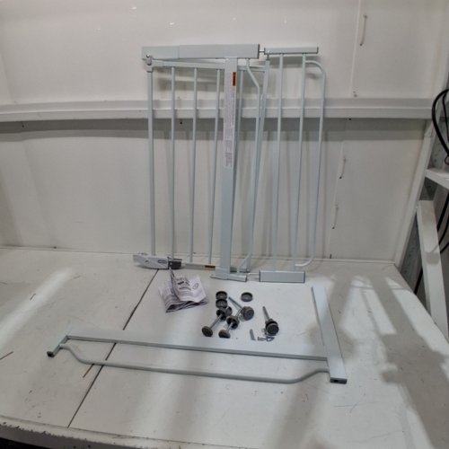 REGALO EASY-STEP METAL WALK-THROUGH SAFETY GATE, 30" X 29'' - 38.5'' - WHITE (MODEL: 1160) image 2