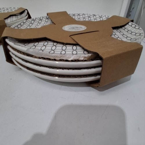3(4PK) MAINSTAYS PATTERNED DINNER PLATES - 10.5" - WHITE AND BLACK (MODEL: WMC-RL0043) image 5
