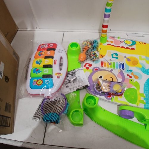 FISHER-PRICE DELUXE KICK & PLAY PIANO GYM AND MARACAS - GREEN - (MODEL: FVY57) image 3