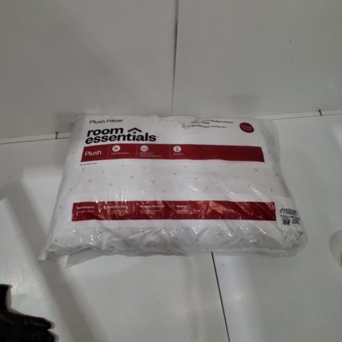 ROOM ESSENTIALS PLUSH PILLOW - QUEEN/STANDARD - WHITE image 2