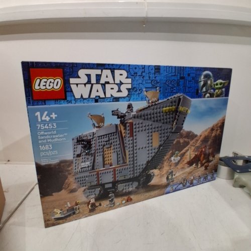 1683PC LEGO STAR WARS OFFWORLD SANDCRAWLER AND MUDHORN - (75453) image 3