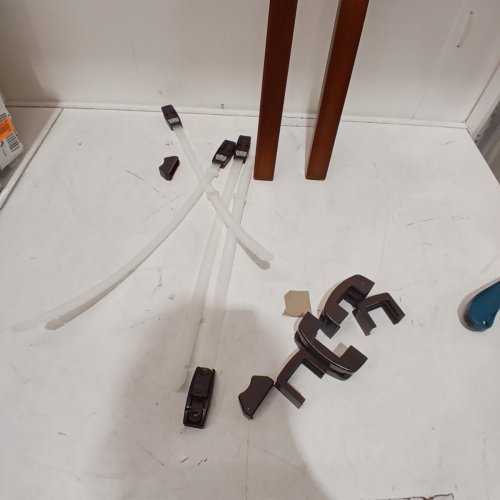 SUMMER INFANT BANISTER TO BANISTER GATE MOUNTING KIT - UPT TO 37" GATES - BROWN (MODEL: 27573) image 3