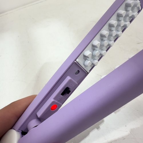 MINI PORTABLE HAIR CRIMPER WITH HEARTS - PURPLE image 2