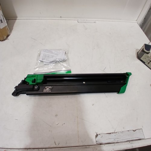 METABO HPT EXTENDED MAGAZINE FOR 30 DEGREE CORDLESS FRAMING NAILERS - BLACK/GREEN (MODEL: 379046M) image 2