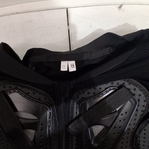 3PC ADULT MOTORCYCLE PROTECTIVE JACKET AND KNEE PADS - XXL - BLACK image 3