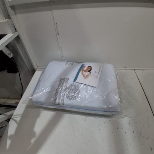 SLEEP INNOVATIONS MEMORY FOAM PILLOW WITH COOLING COVER 20X26" - WHITE image 2