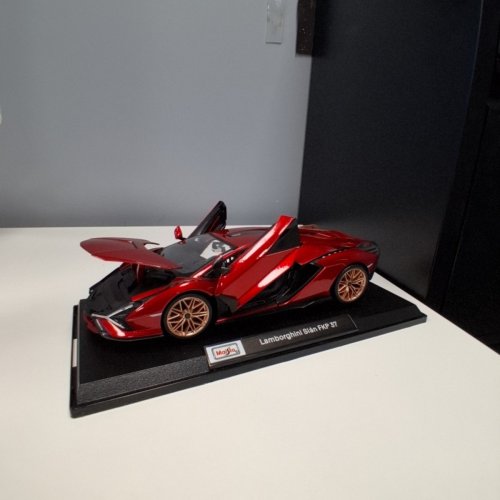 MAISTO *SPECIAL EDITION* LAMBORGHINI SIAN FKP 37 DIE CAST CAR - 1:18 SCALE - RED (MODEL: 31720) image 2