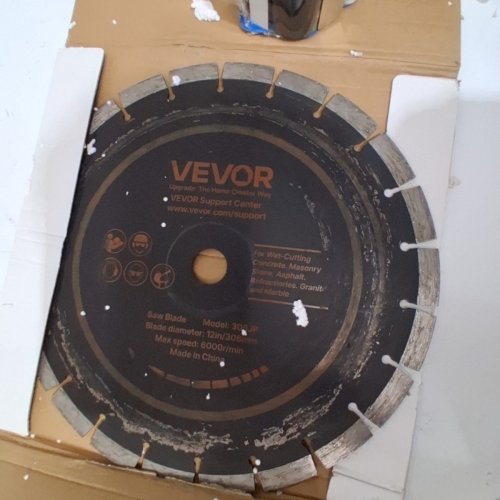 VEVOR ELECTRIC CONCRETE SAW WITH 15A MOTOR, WATER LINE AND PUMP - 12" BLADE - 4.5" MAX CUTTING DEPTH - 1800W (MODEL: DC305) image 6